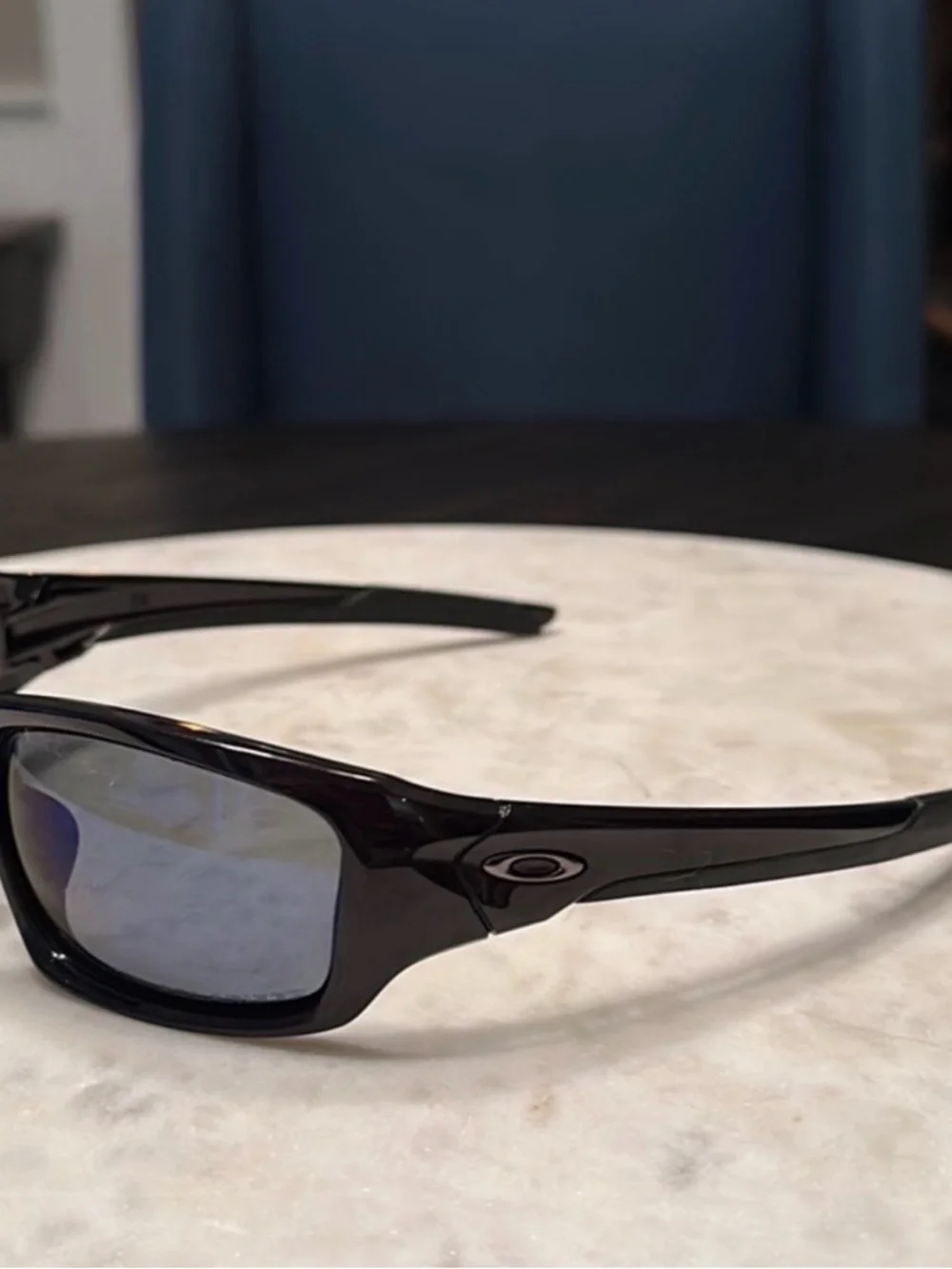 Oakley Valve - Picture 2 of 5